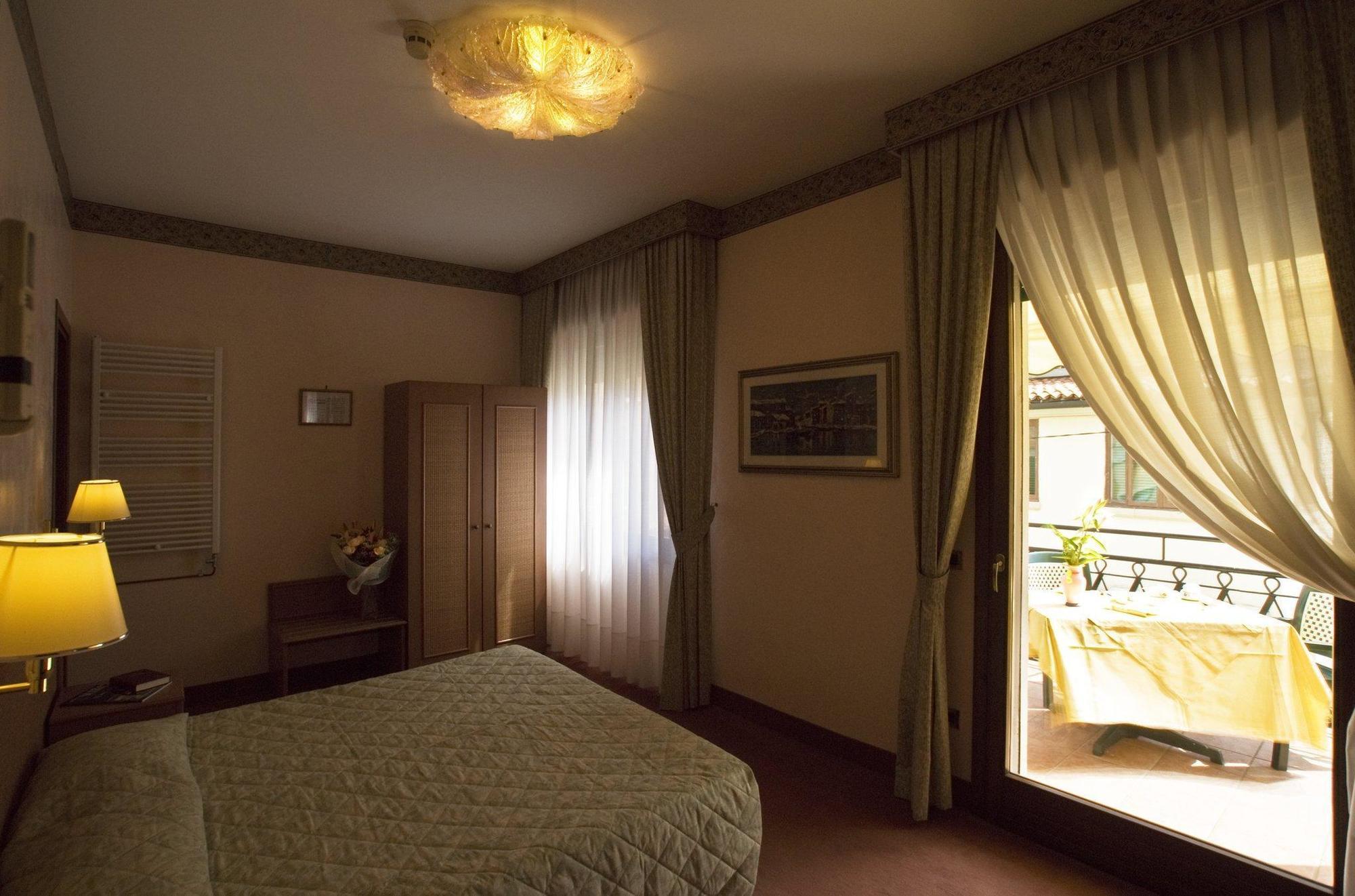 Hotel Villa Tiziana Lido di Venezia Eksteriør bilde