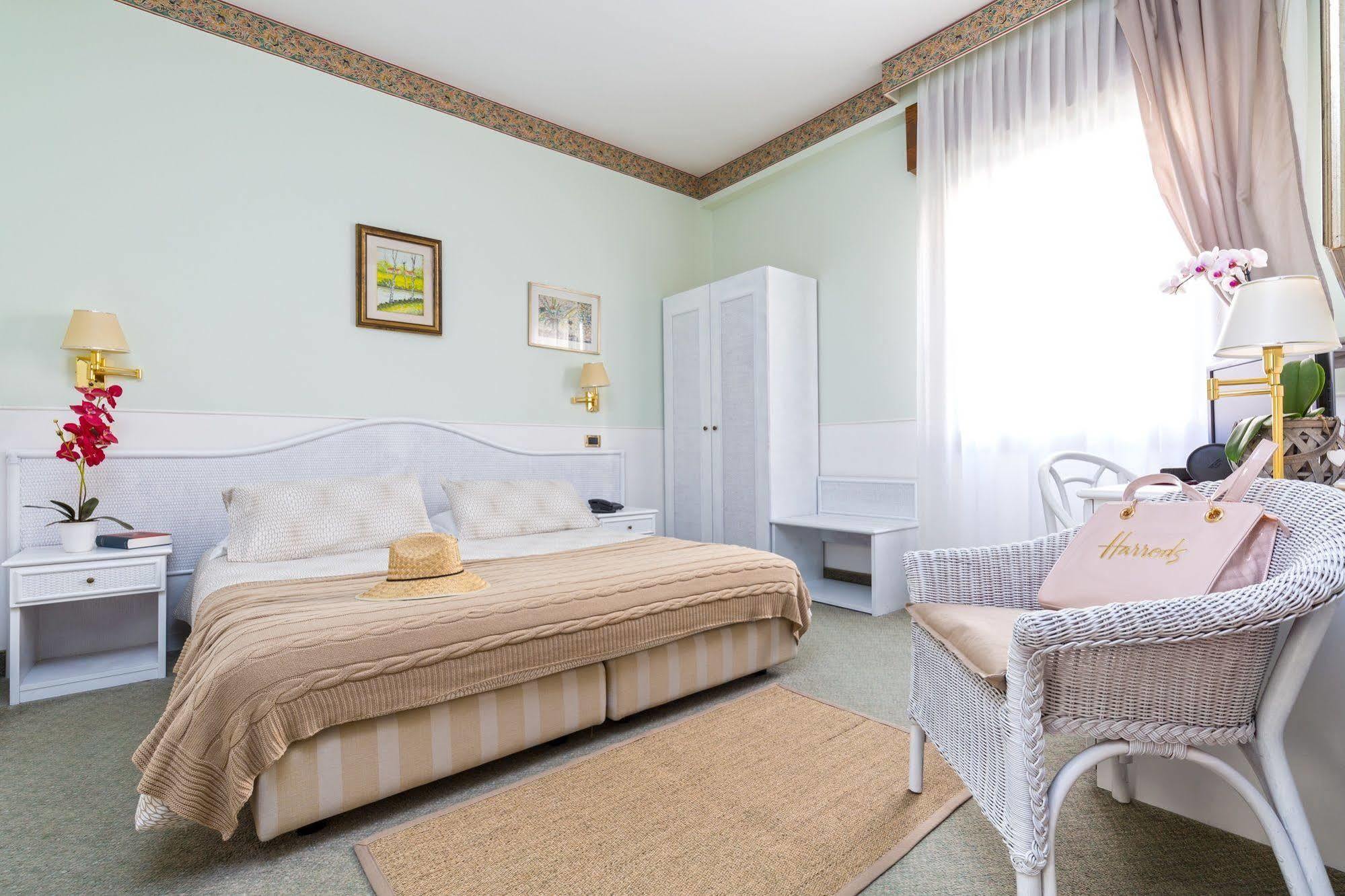 Hotel Villa Tiziana Lido di Venezia Eksteriør bilde