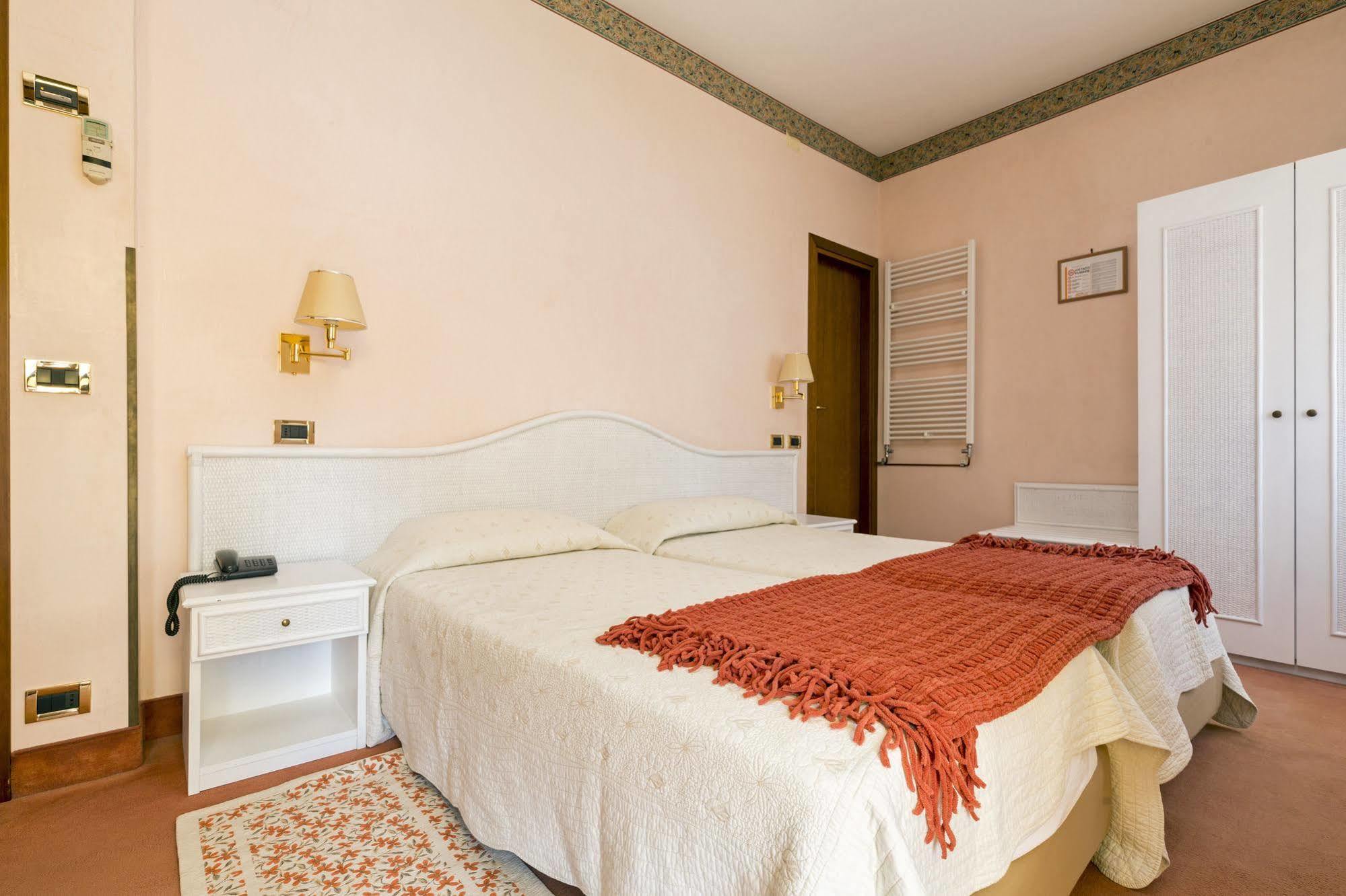 Hotel Villa Tiziana Lido di Venezia Eksteriør bilde